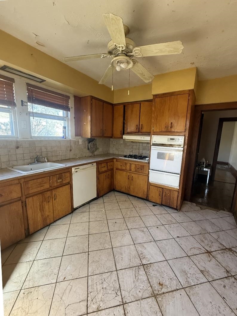 12-14 HILLCREST RD #2
