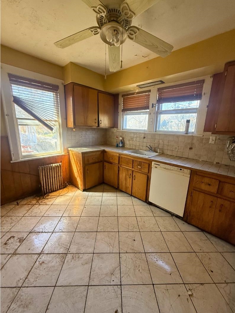 12-14 HILLCREST RD #2