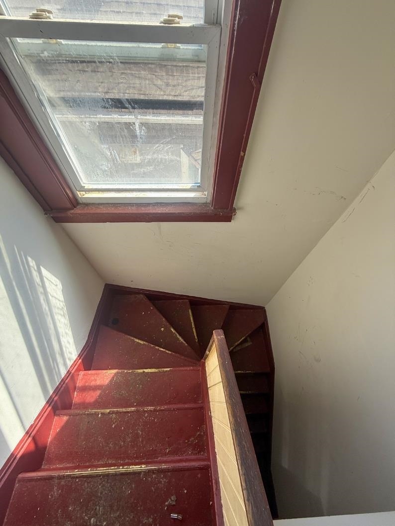 12-14 HILLCREST RD #2