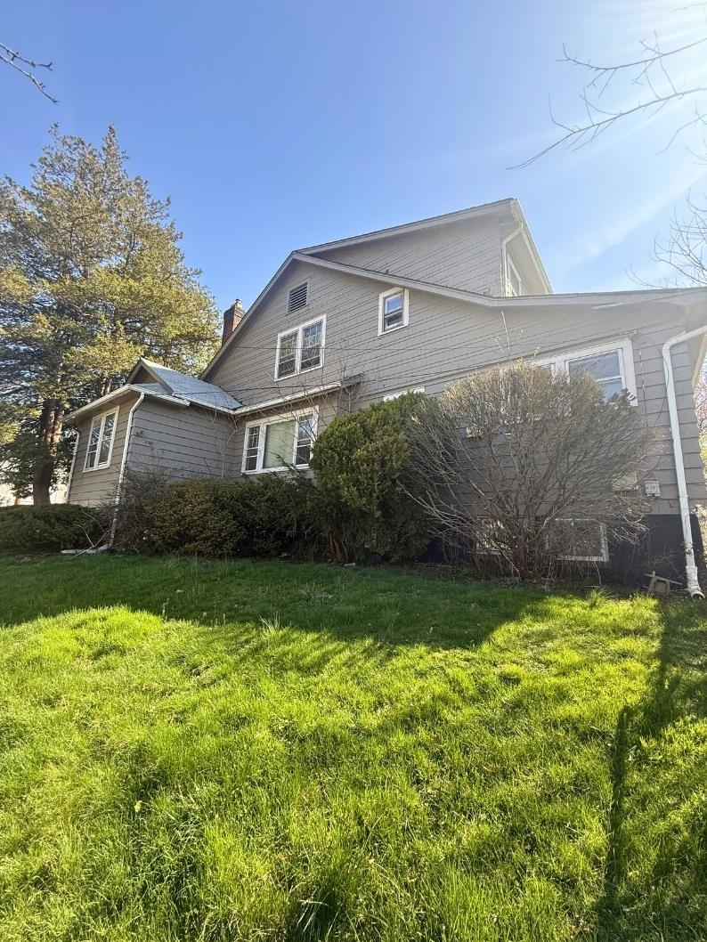 12-14 HILLCREST RD - Photo 4
