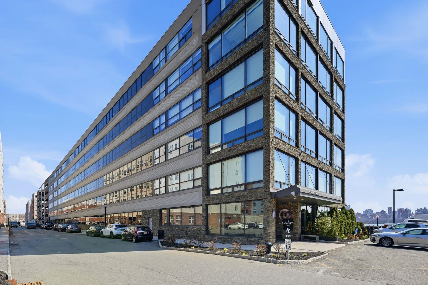 9 SOMERSET LANE #408
