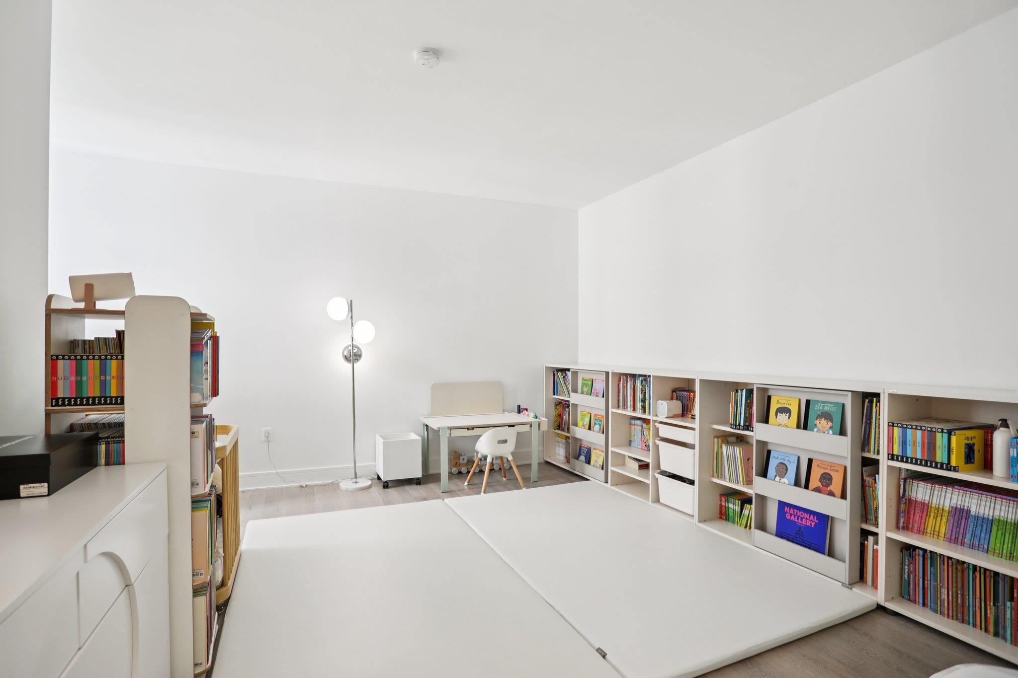 9 AVENUE AT PORT IMPERIAL #513