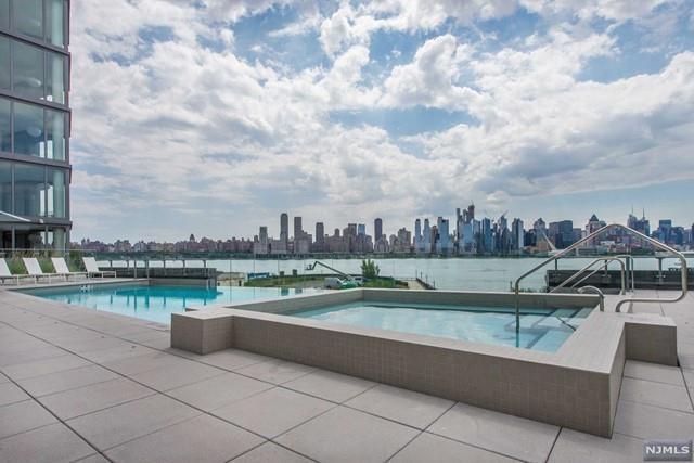 9 AVENUE AT PORT IMPERIAL #513