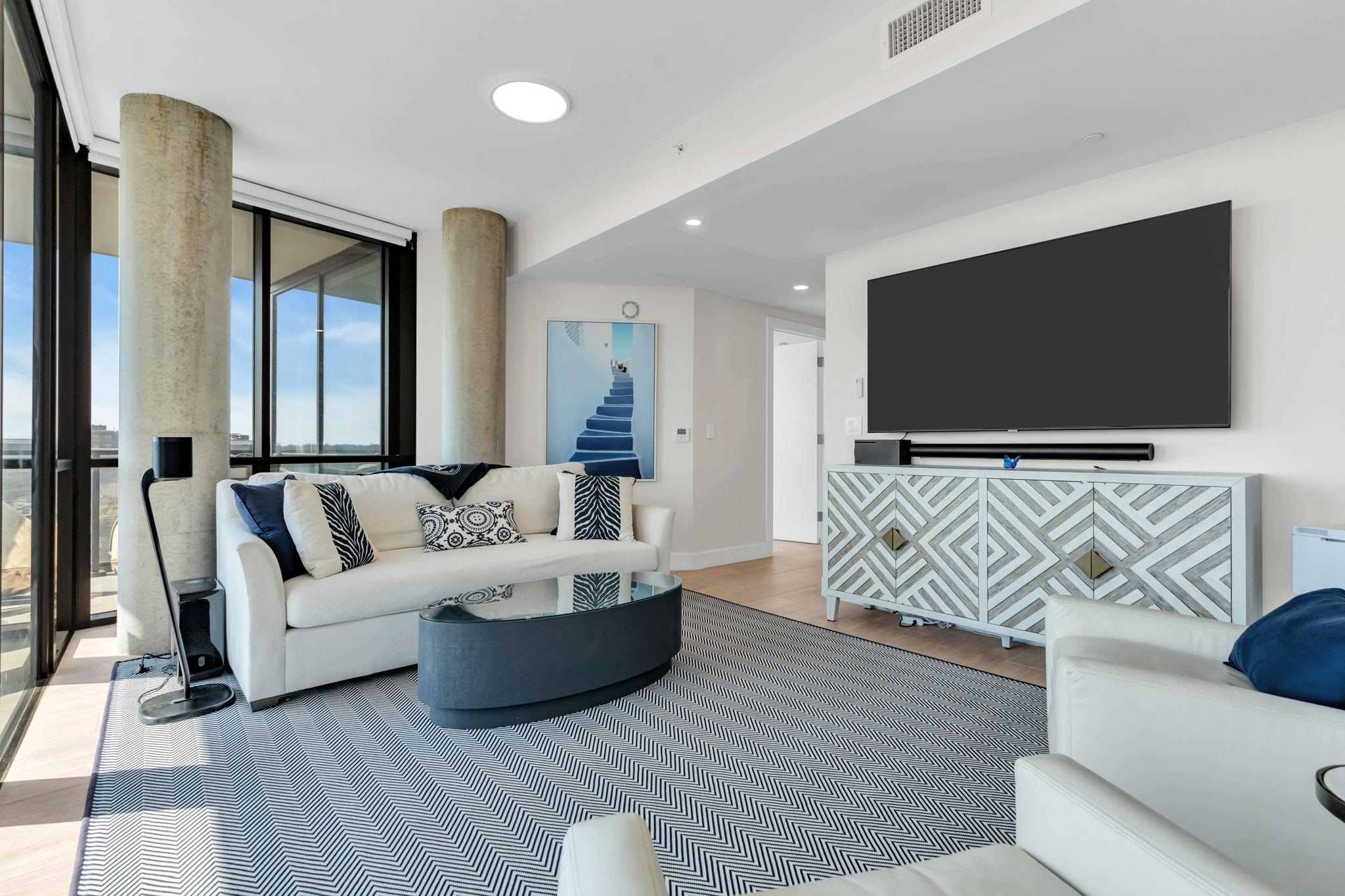 350 OCEAN AVE - Photo 4