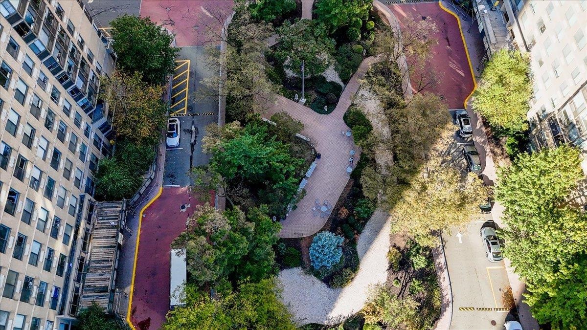 45 RIVER DR SOUTH #1705