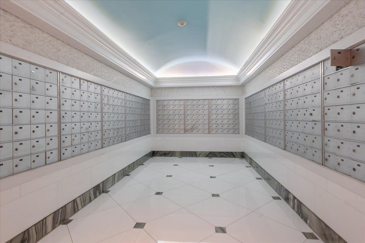 45 RIVER DR SOUTH #1705