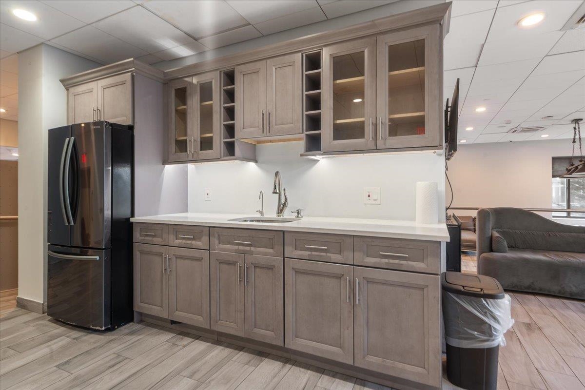 45 RIVER DR SOUTH #1705