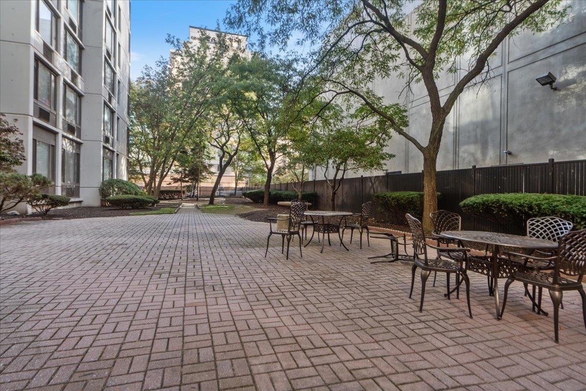 45 RIVER DR SOUTH #1705