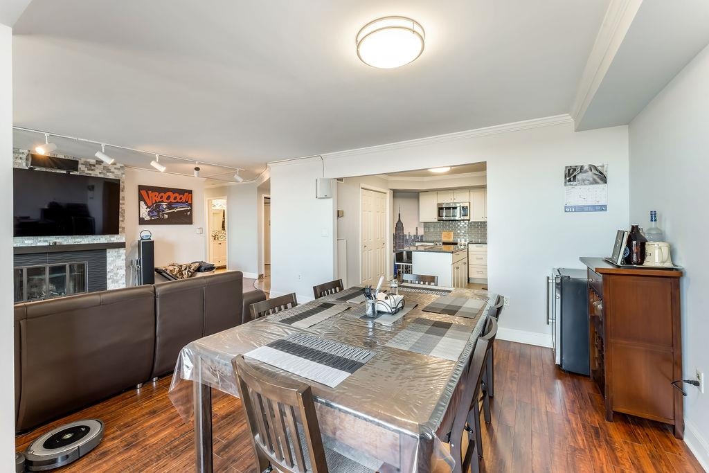 2110 HARMON COVE TOWER