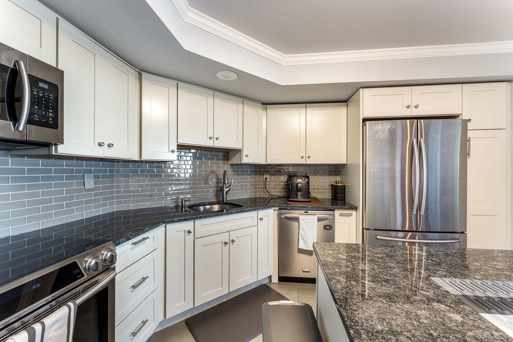 2110 HARMON COVE TOWER