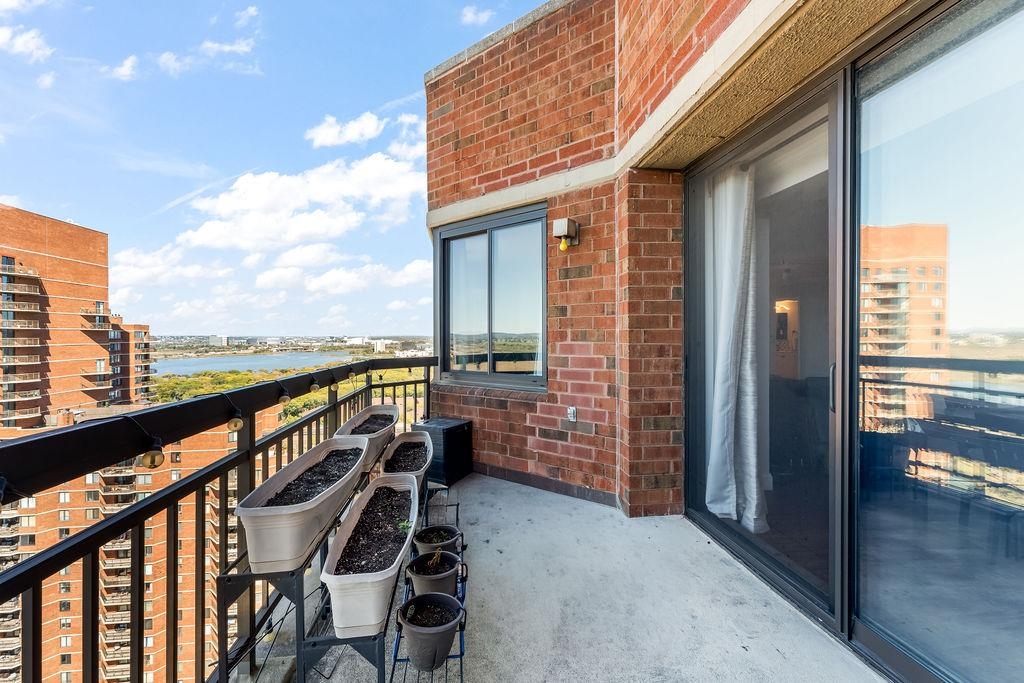 2110 HARMON COVE TOWER