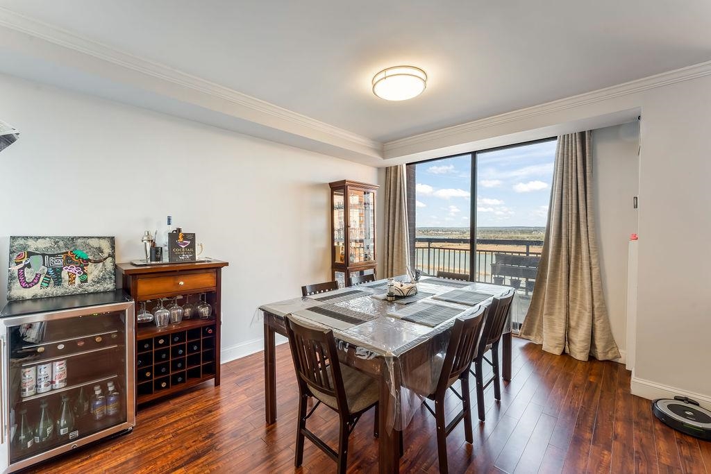 2110 HARMON COVE TOWER