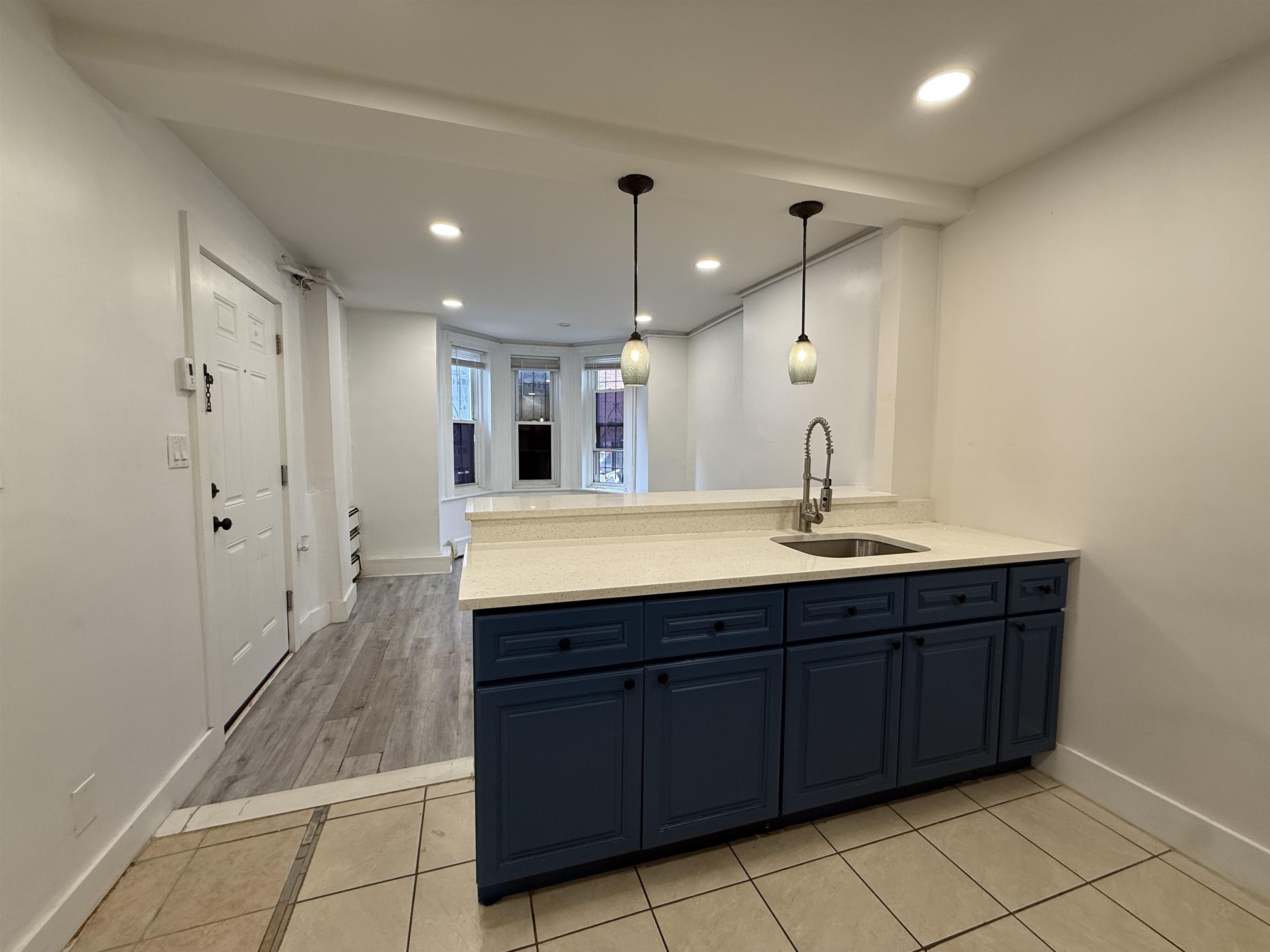 270 1/2 SUMMIT AVE - Photo 5