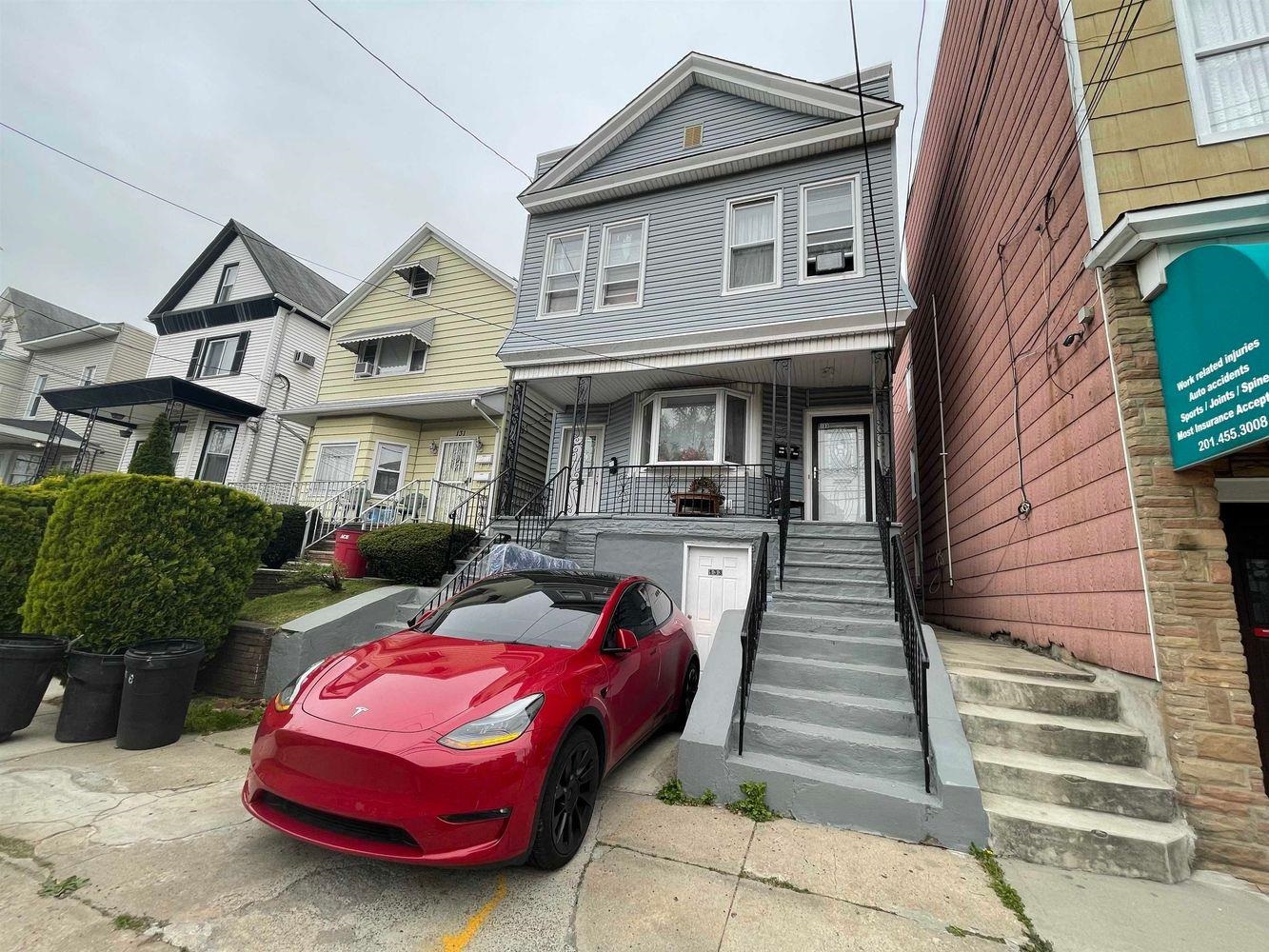 133 AVENUE B - Photo 2