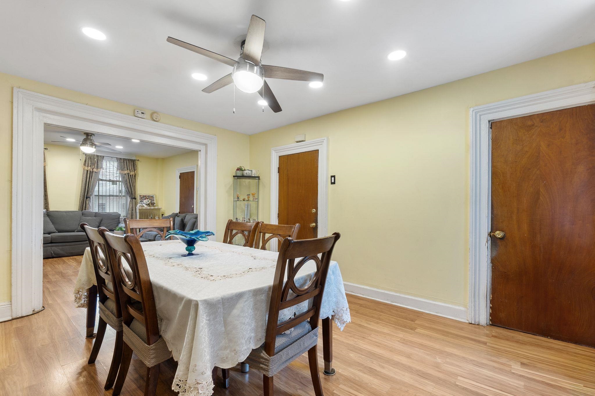 361 NEW YORK AVE - Photo 4