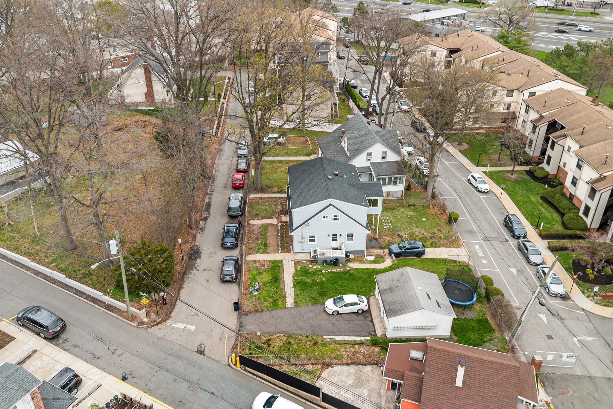 6 MUTILLOD LANE - Photo 3