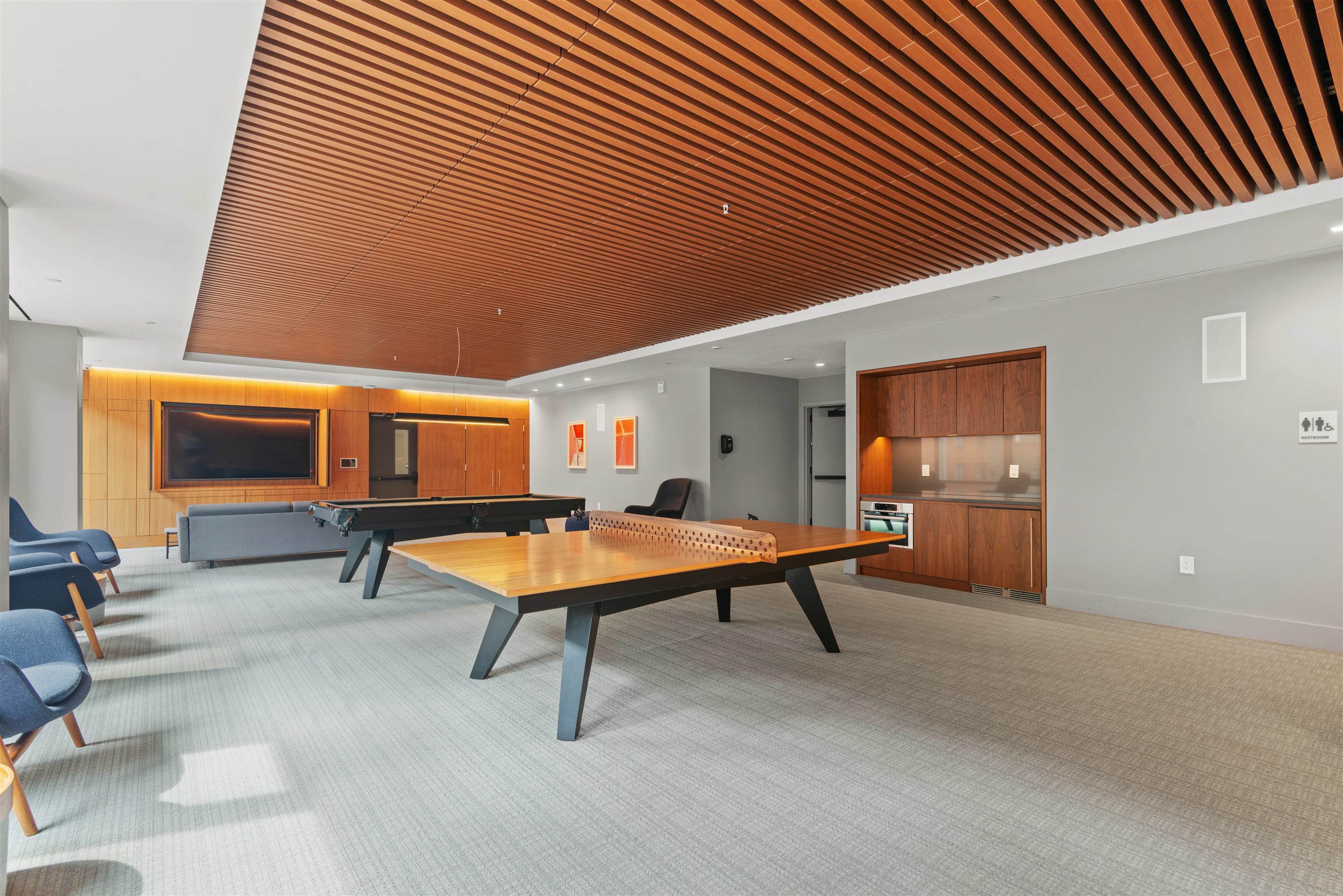 75 PARK LANE SOUTH #3407