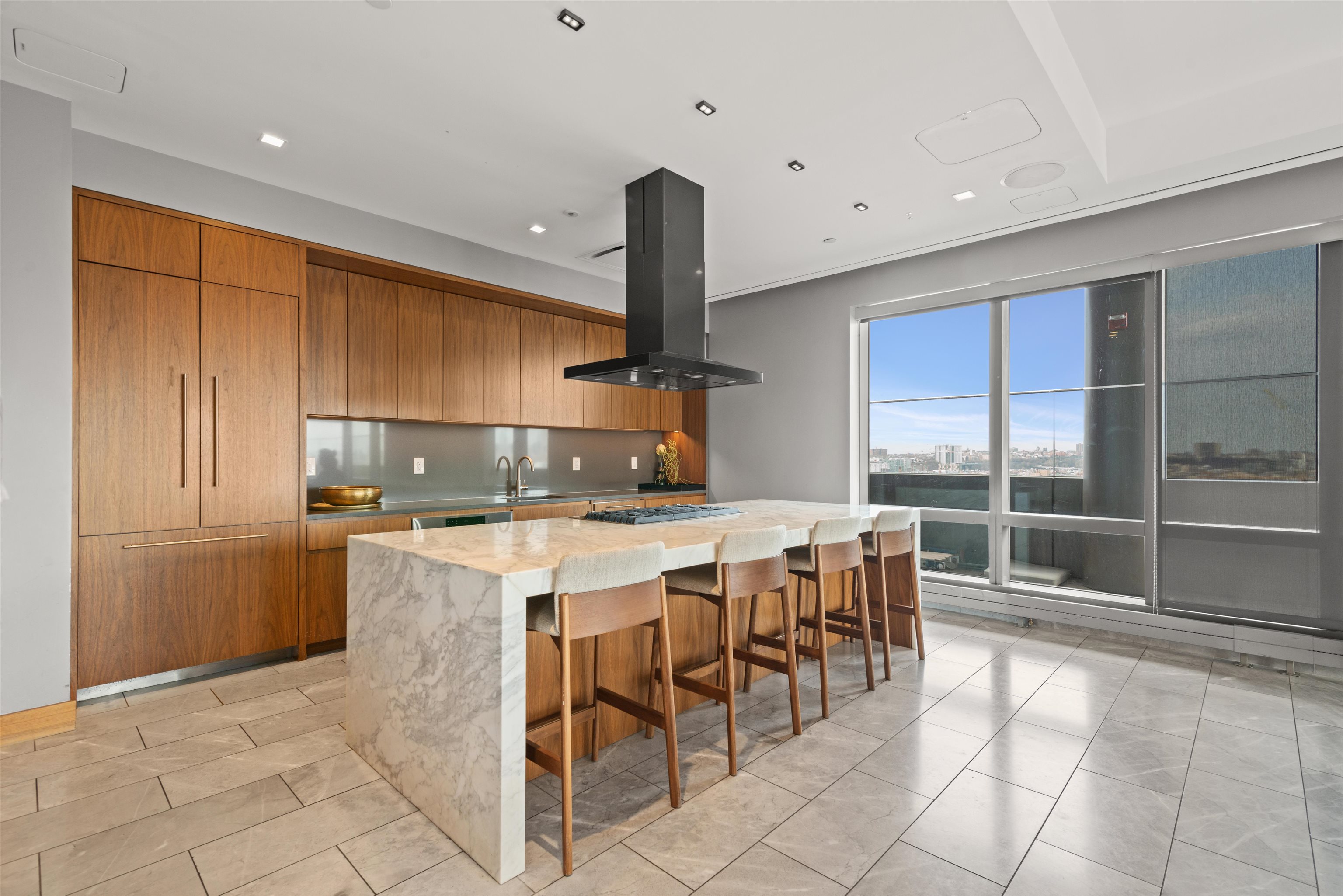 75 PARK LANE SOUTH #3407