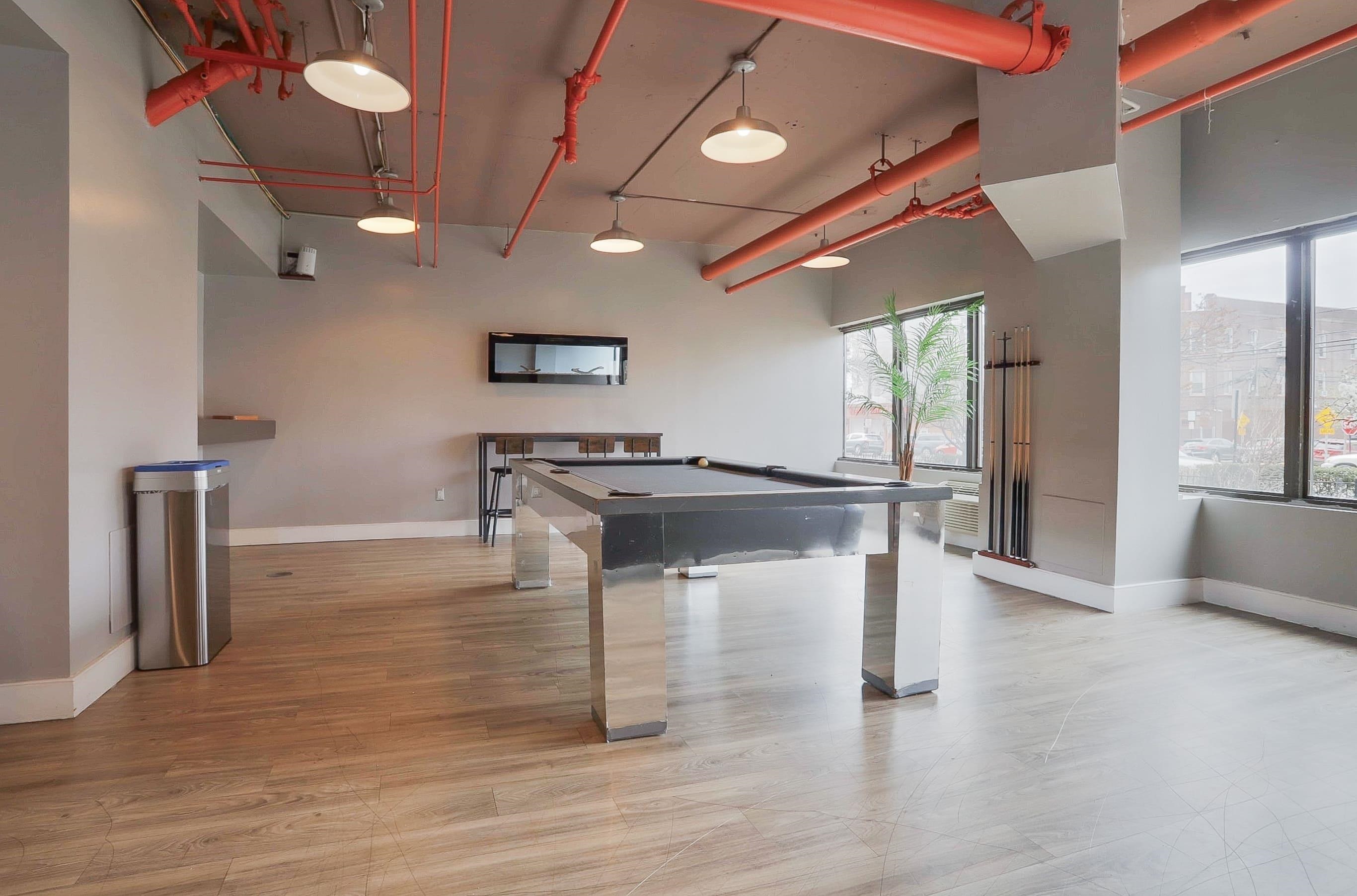 500 CENTRAL AVE #1014