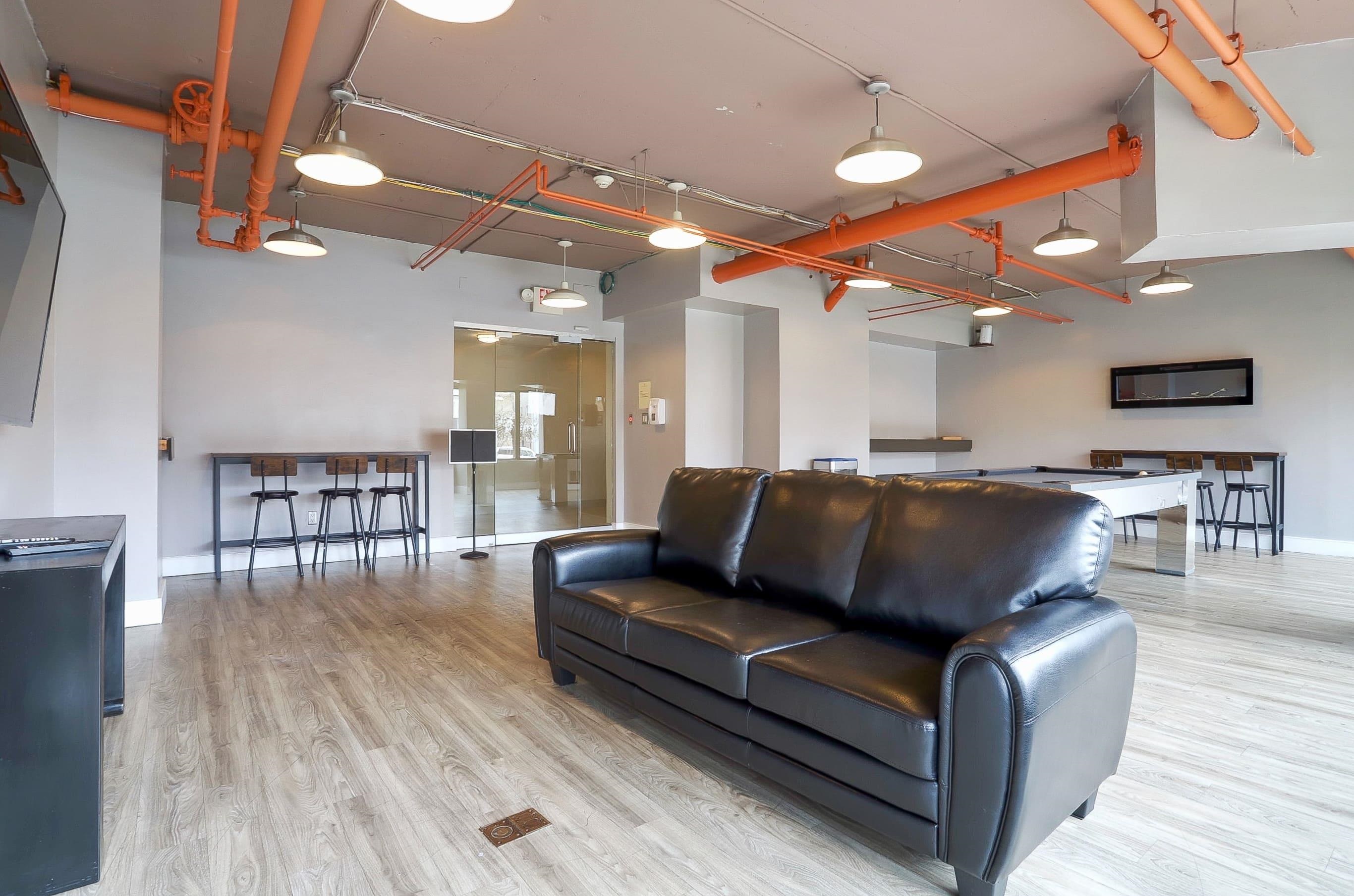 500 CENTRAL AVE #1014