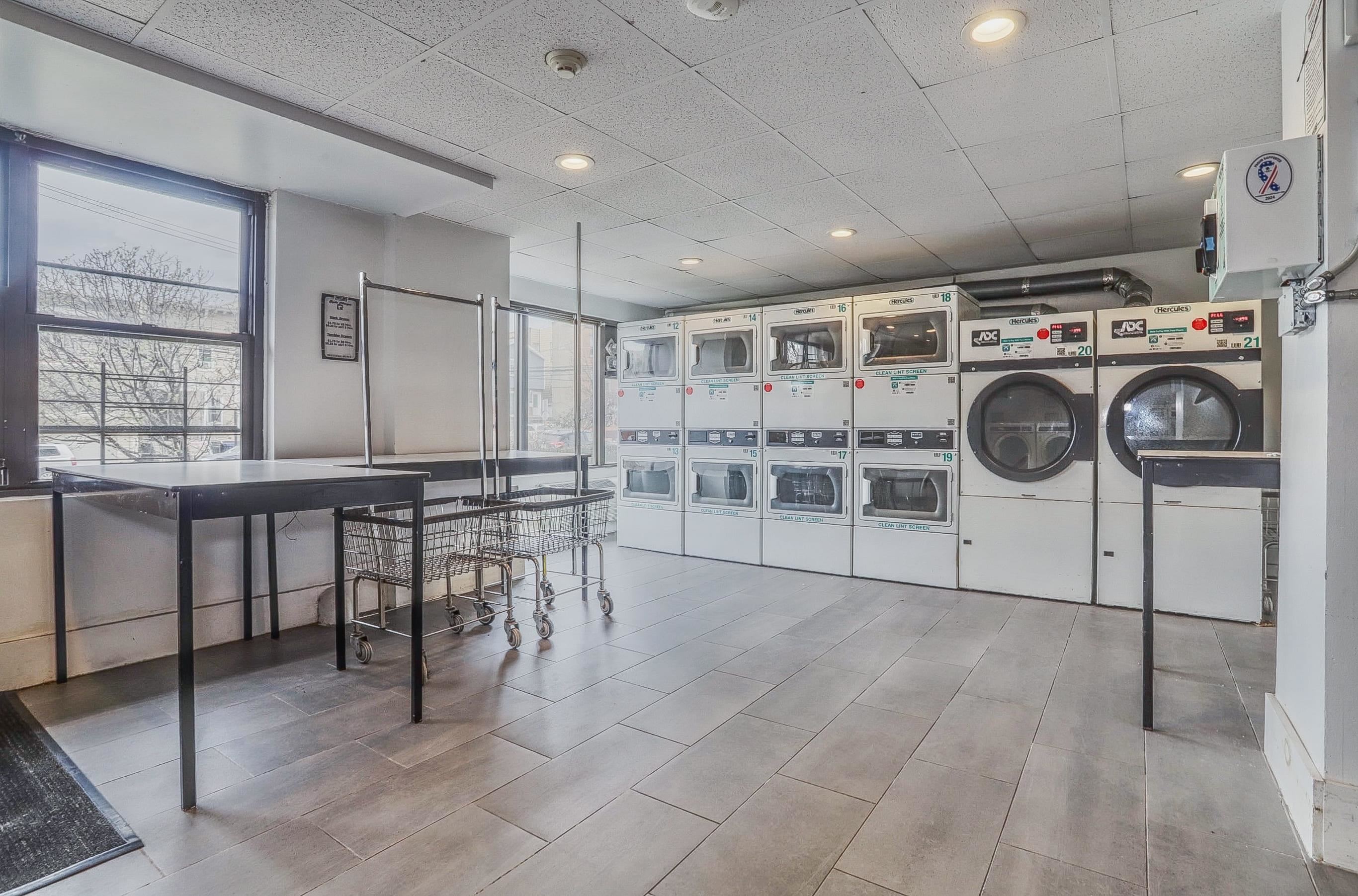 500 CENTRAL AVE #1014