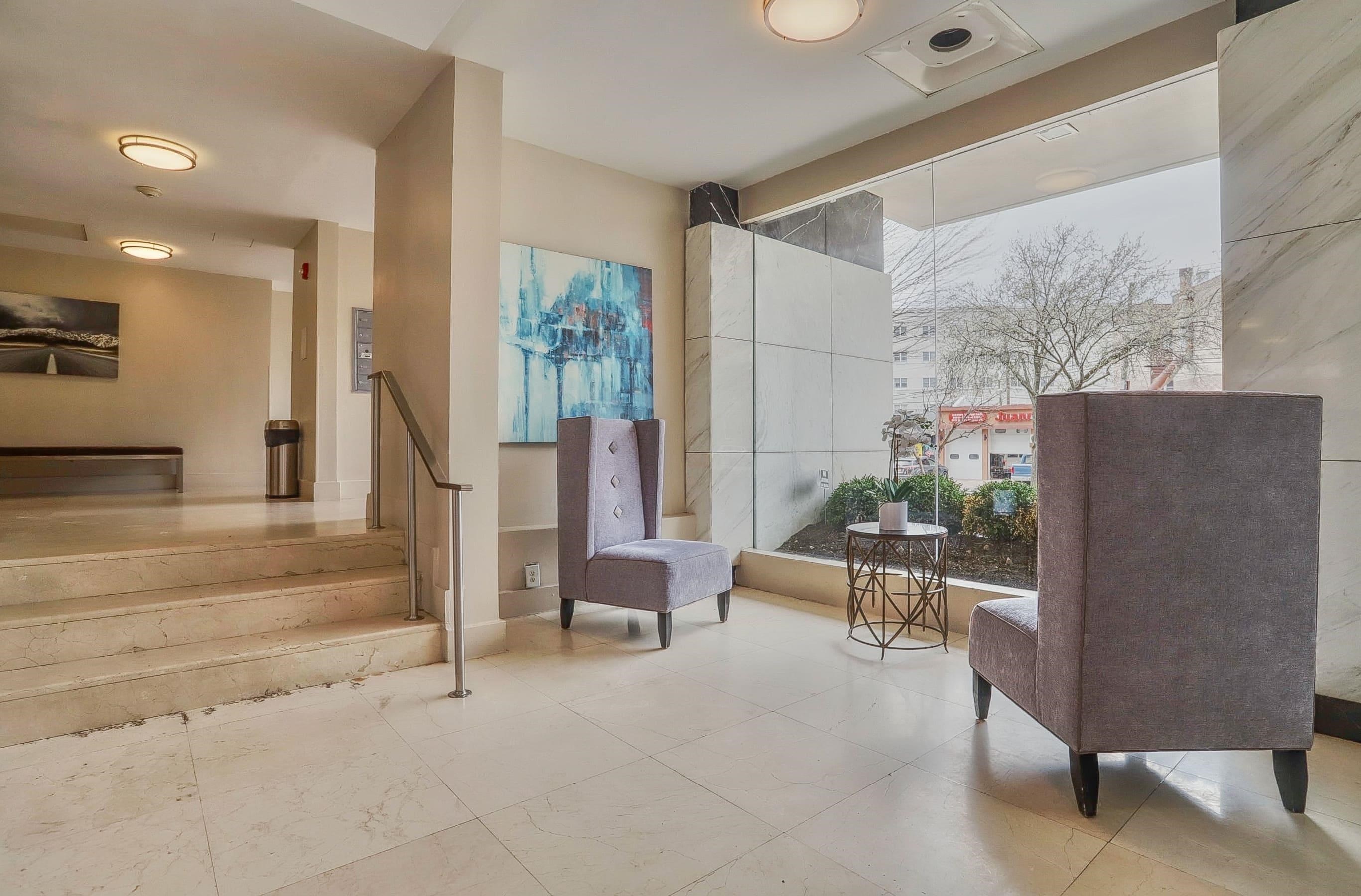 500 CENTRAL AVE #1014