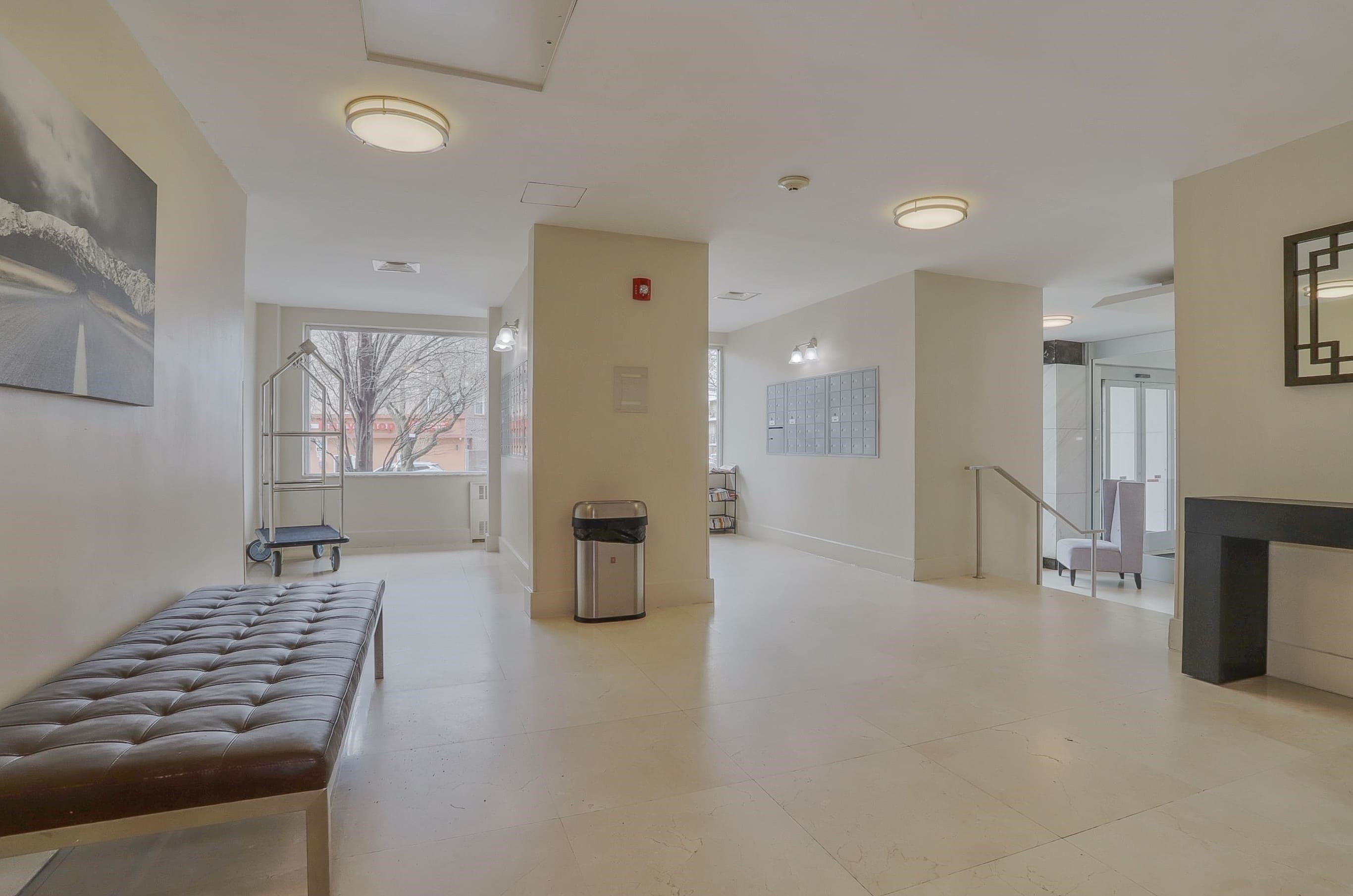 500 CENTRAL AVE #1014