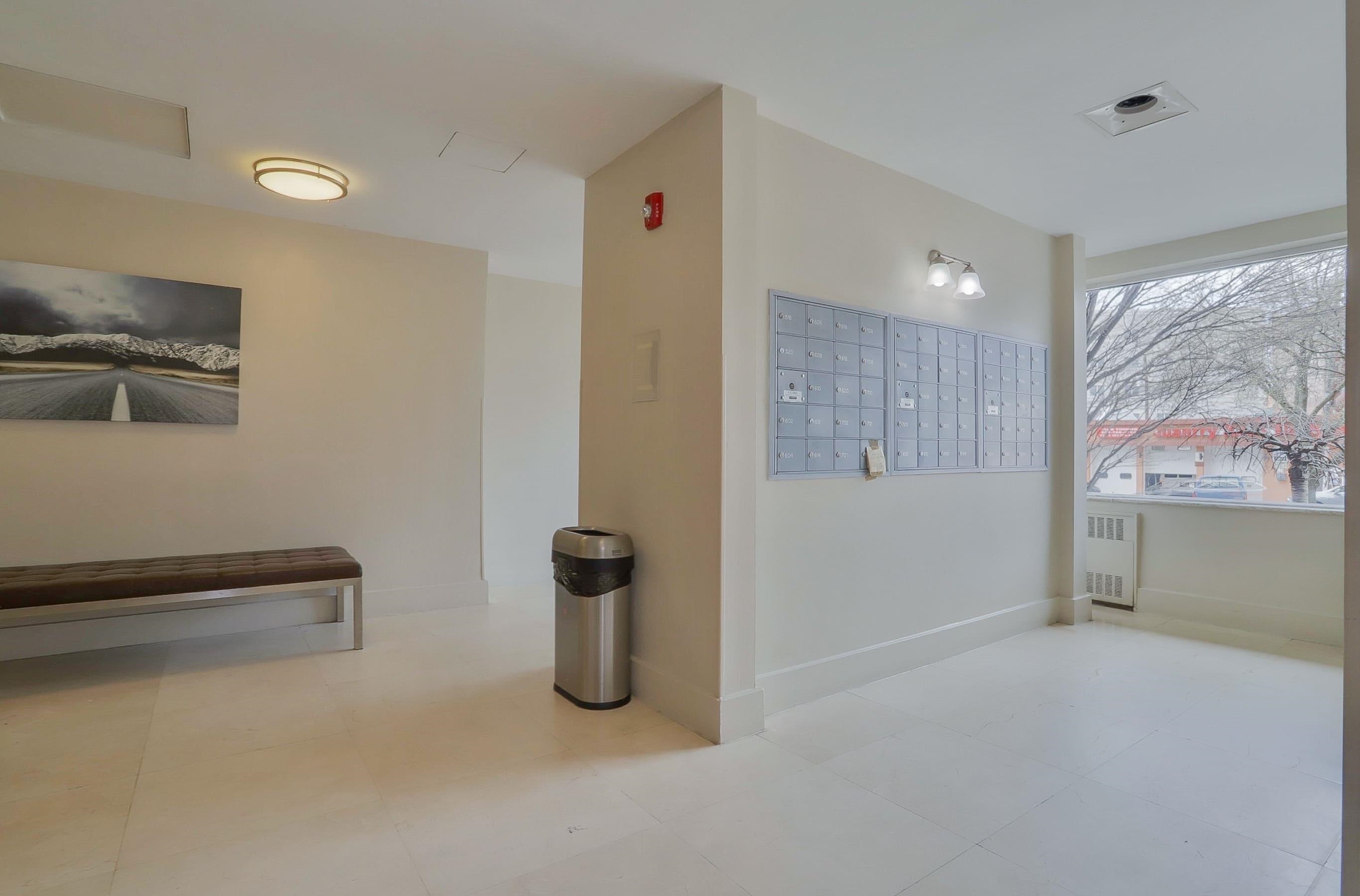 500 CENTRAL AVE #1014