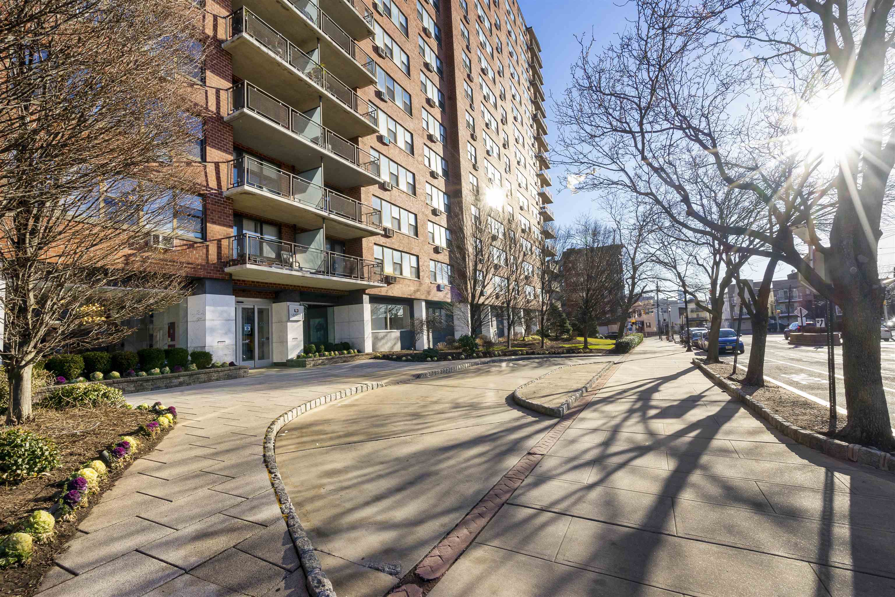 500 CENTRAL AVE #1014