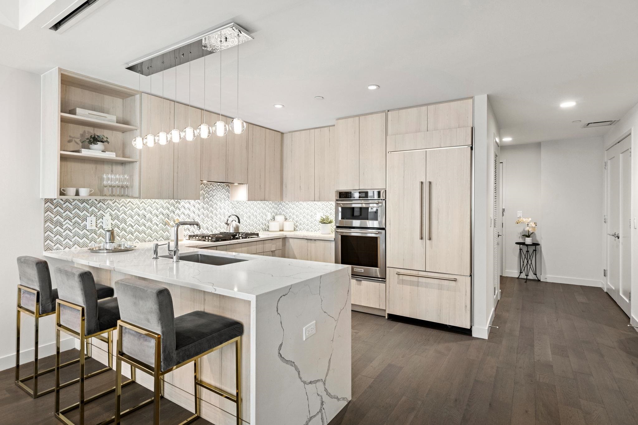 800 AVENUE AT PORT IMPERIAL #317