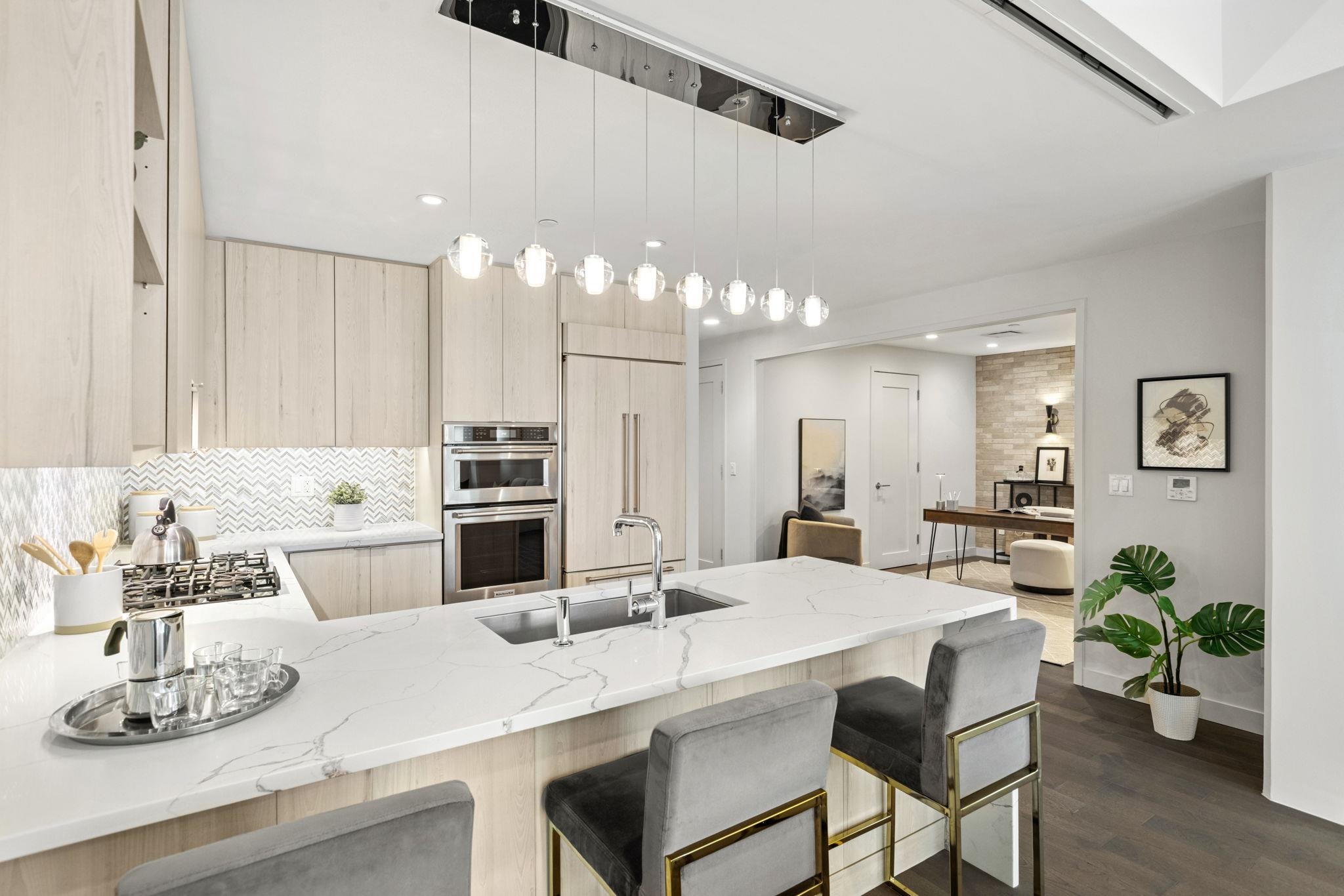 800 AVENUE AT PORT IMPERIAL #317