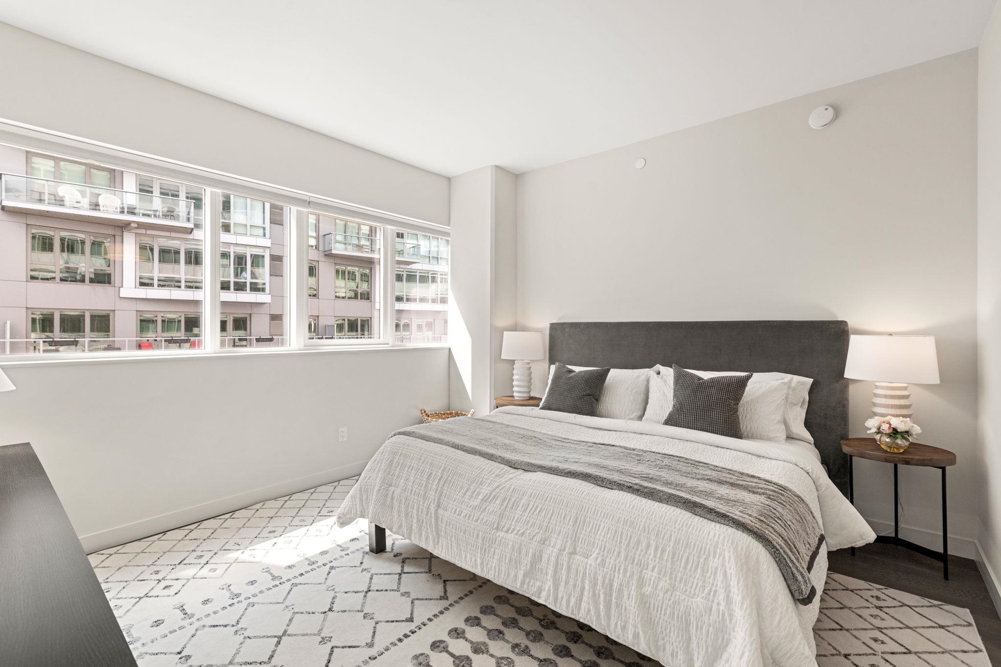 800 AVENUE AT PORT IMPERIAL #317