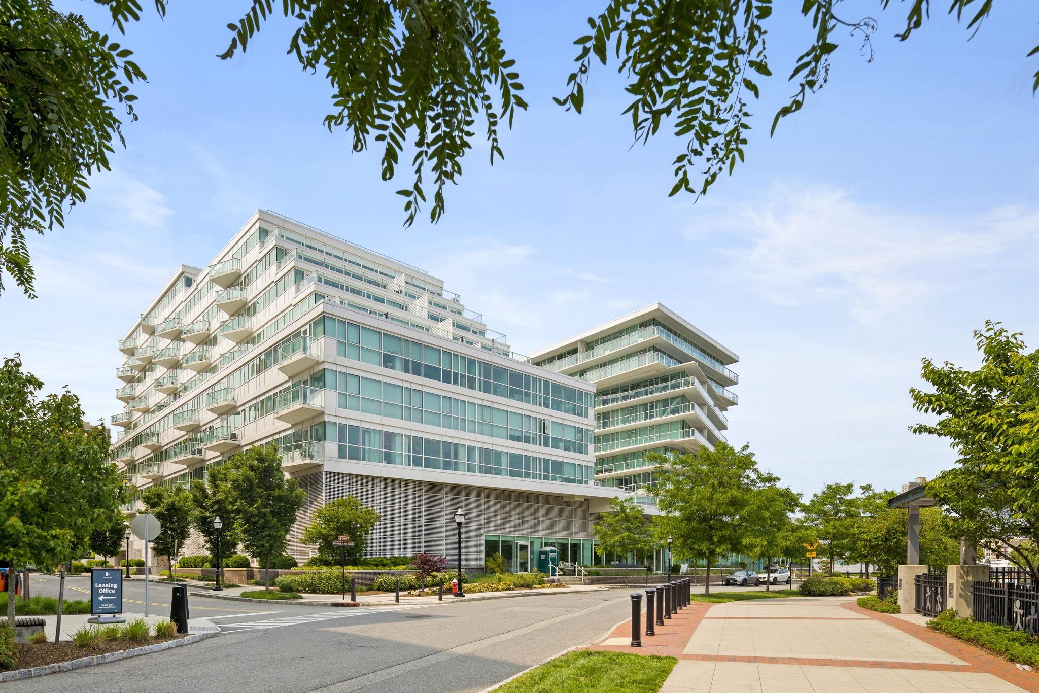 800 AVENUE AT PORT IMPERIAL #317