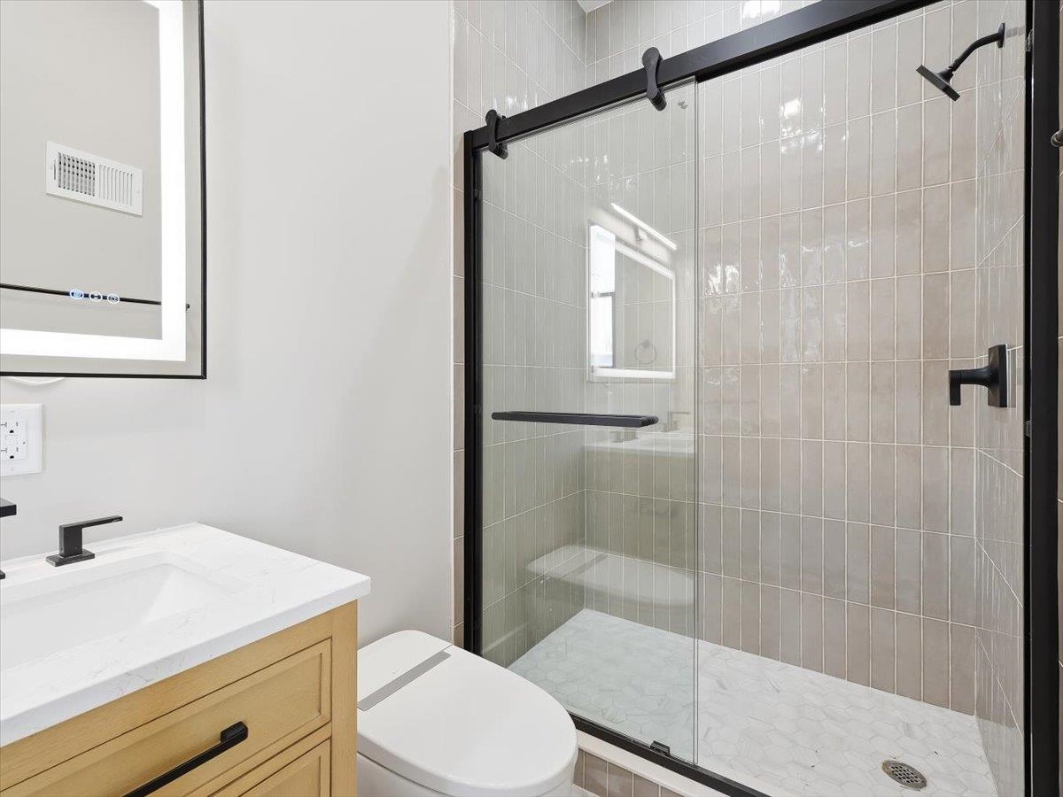 68 JORDAN AVE #2