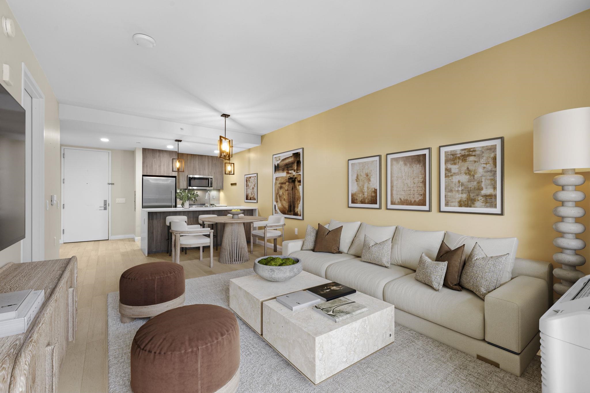 160 1ST ST #810