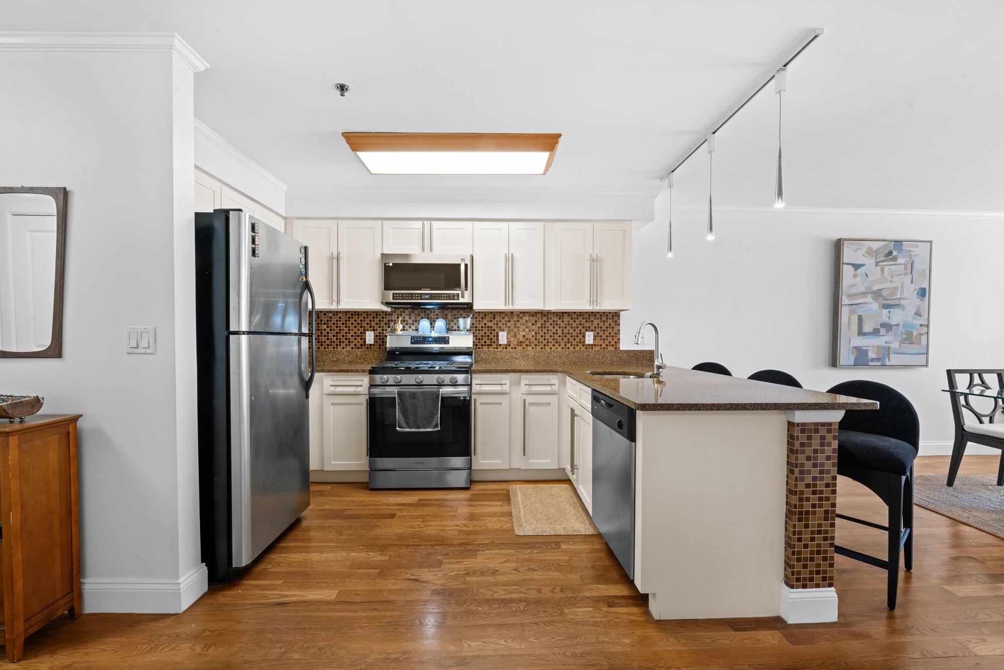 5711 JEFFERSON ST #310