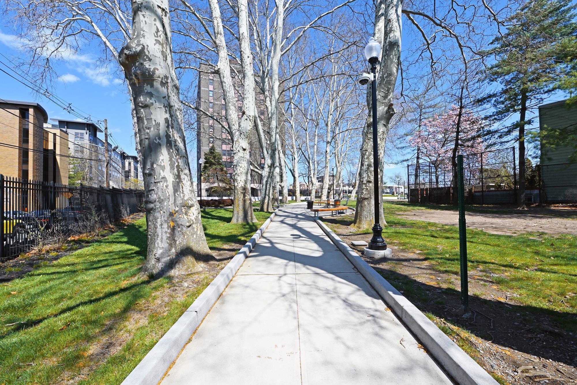 5711 JEFFERSON ST #310