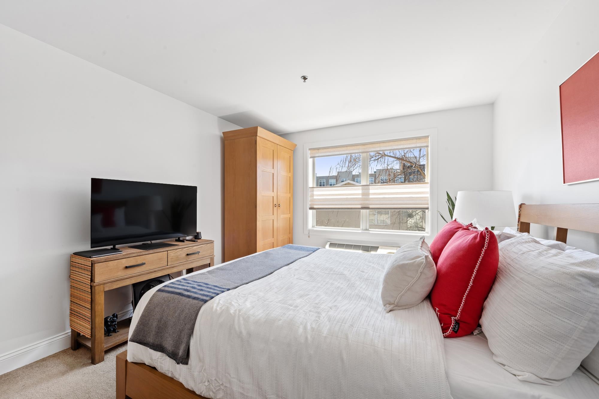 5711 JEFFERSON ST #310