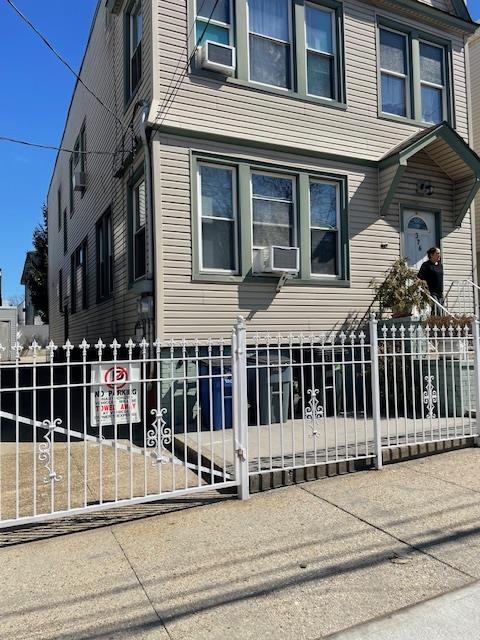 376 UNION ST