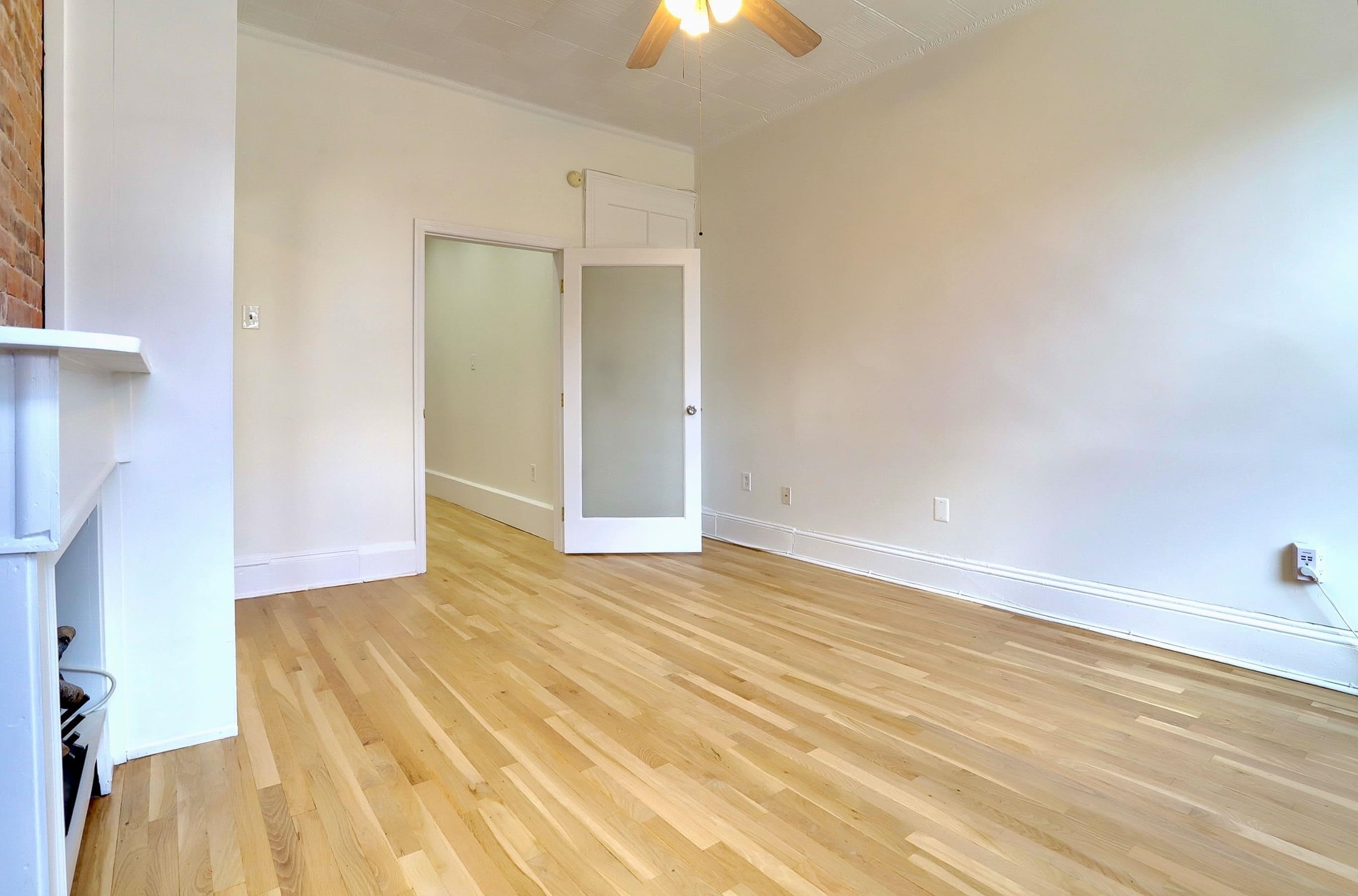 402 GRAND ST #202