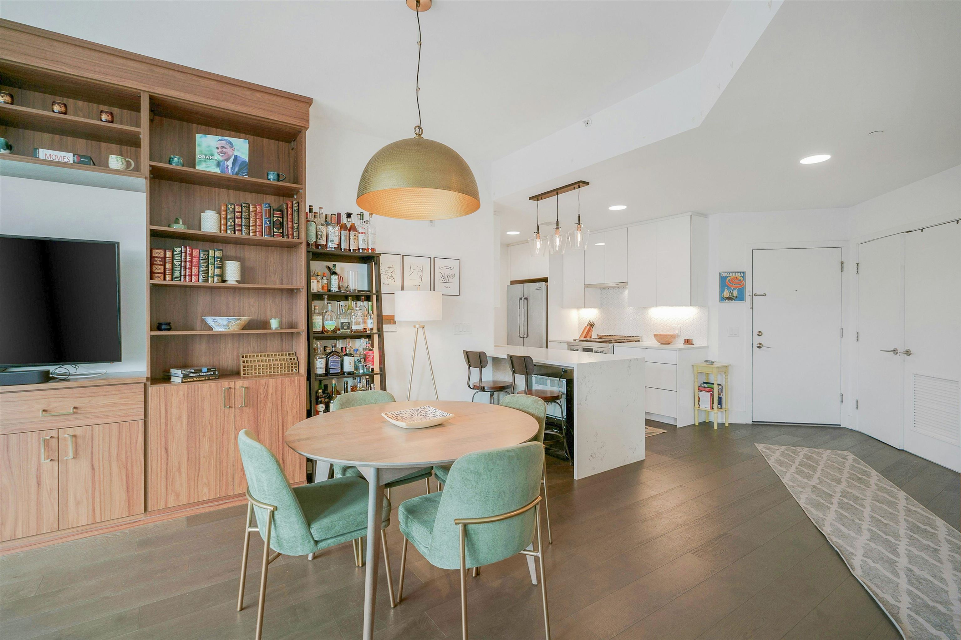 380 NEWARK AVE #606