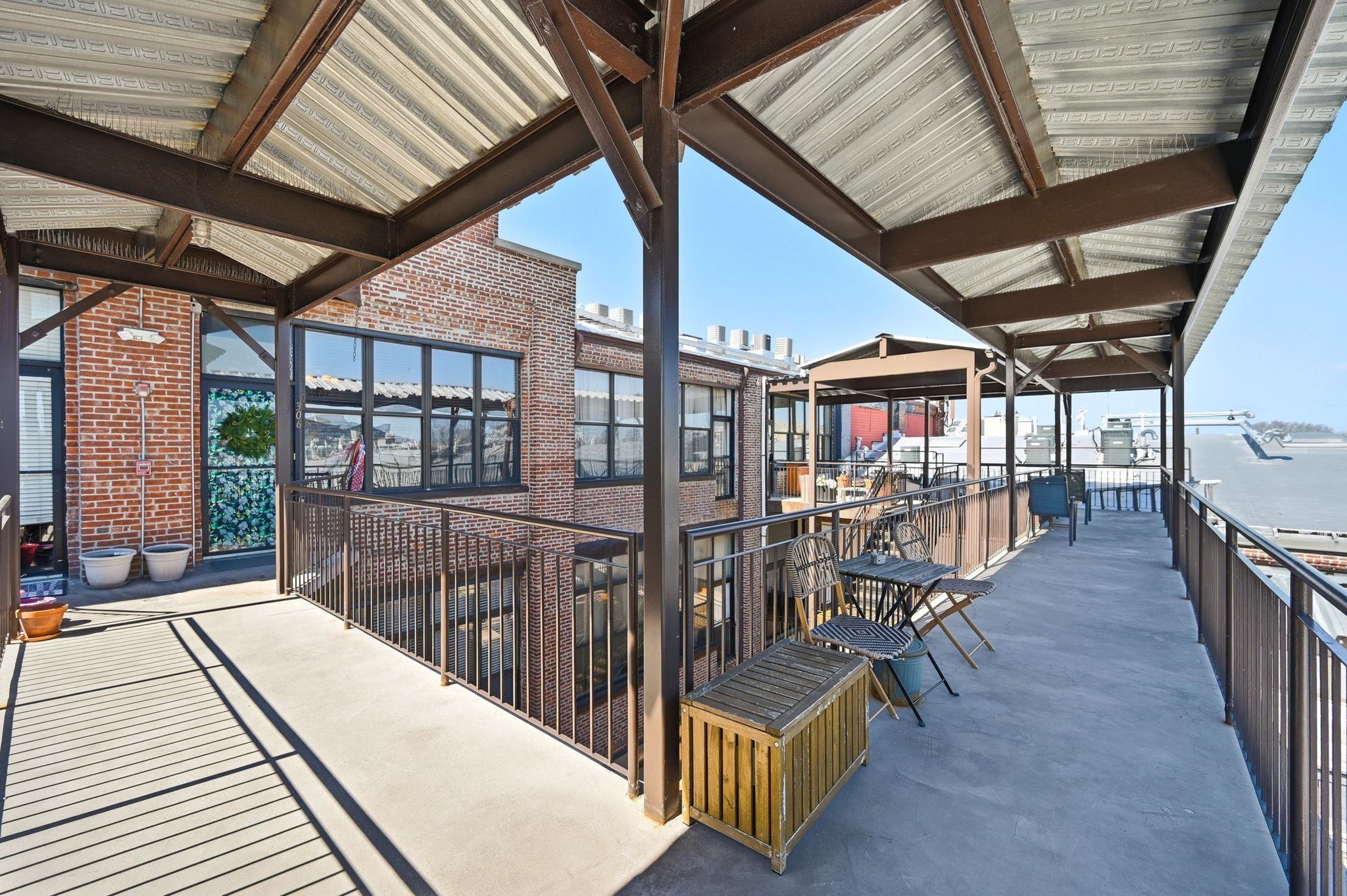 300 COMMUNIPAW AVE #306