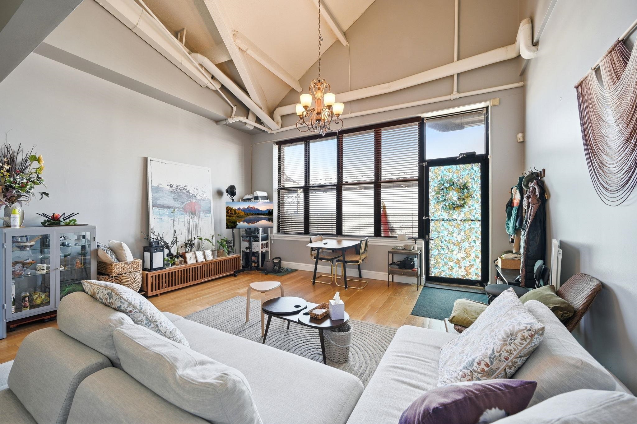 300 COMMUNIPAW AVE #306