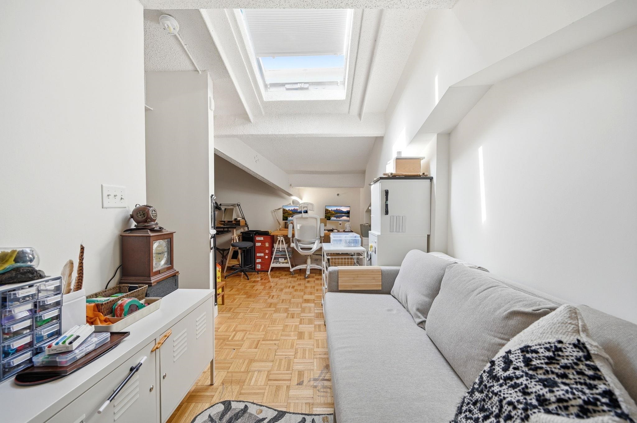 300 COMMUNIPAW AVE #306