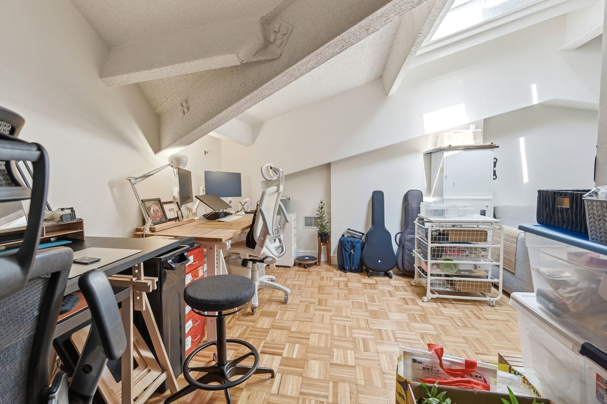 300 COMMUNIPAW AVE #306