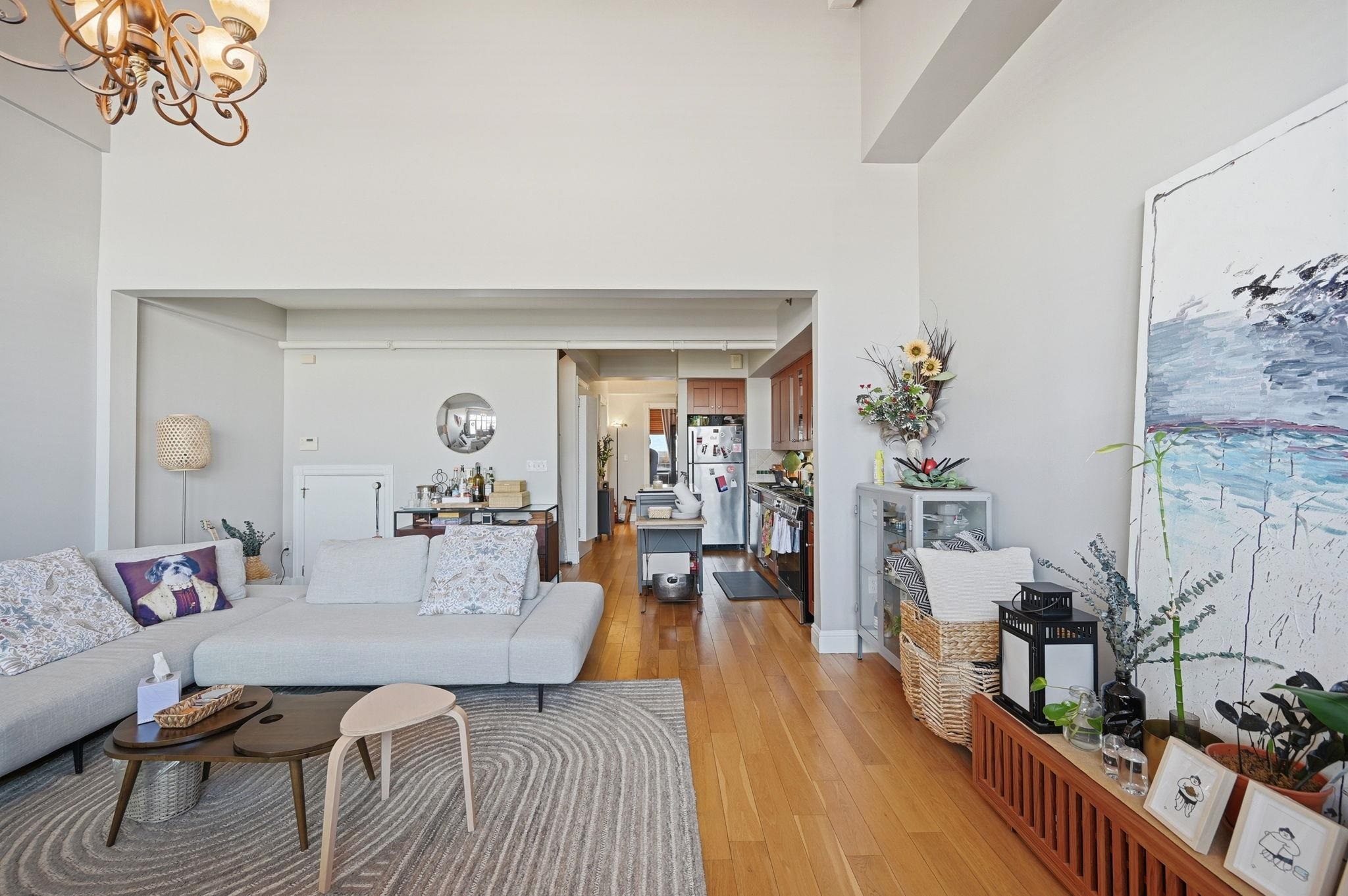 300 COMMUNIPAW AVE #306