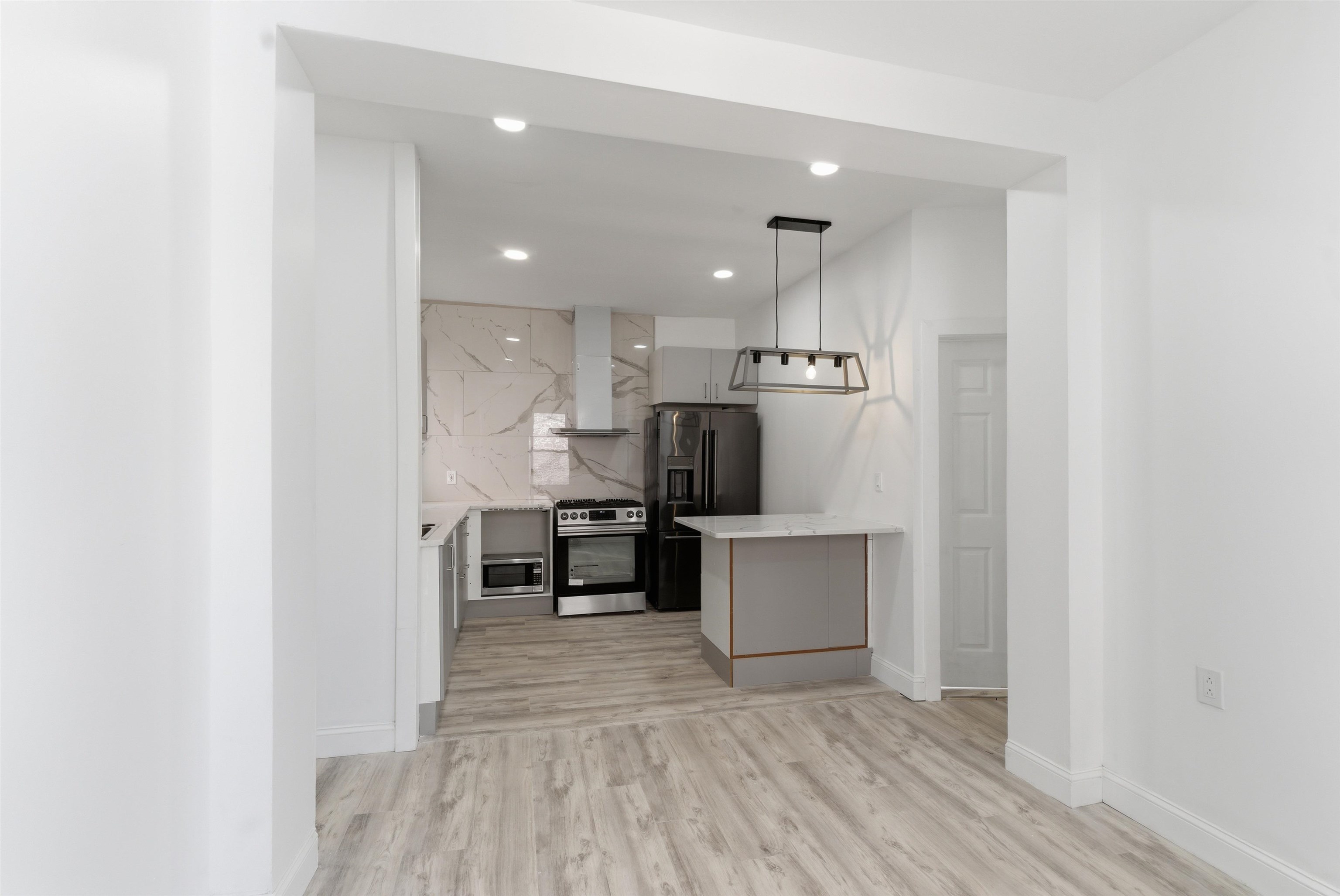 103-105 WESTOVER PL #3