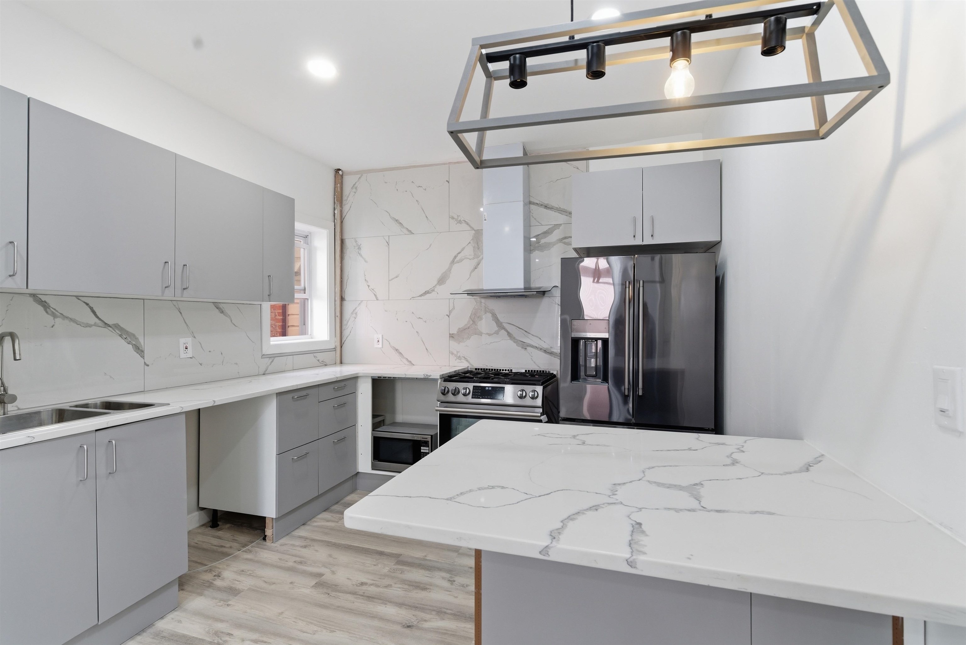 103-105 WESTOVER PL #3