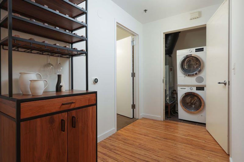 232 PAVONIA AVE #312