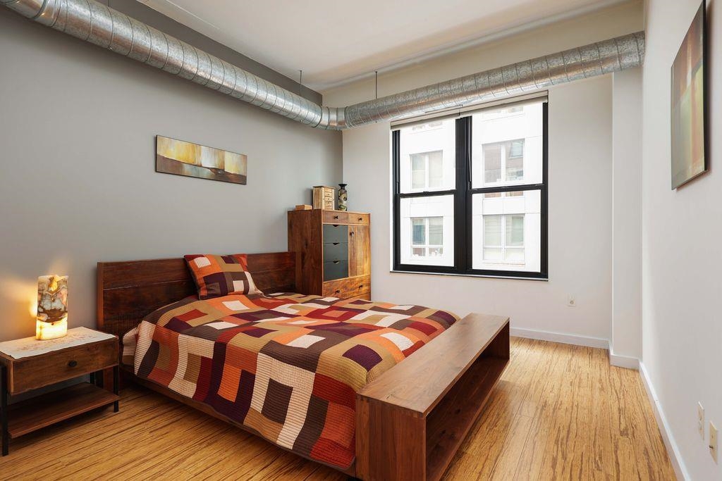 232 PAVONIA AVE #312